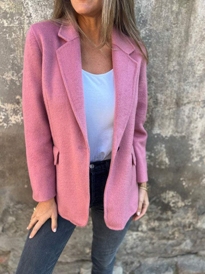 Women's tailored bouclé blazer with a notched lapel and single-button detail Drune
