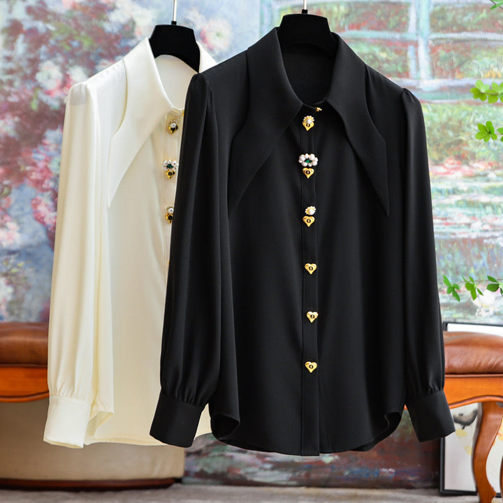 Ladies Elegant and refined blouse with decorative buttons Drune