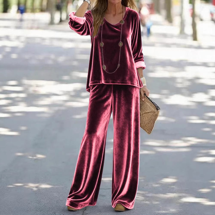 Women's Elegant Velvet Two-Piece Lounge Set with V-Neck and Wide Leg