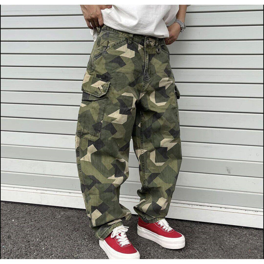 Men's cargo pants with modern camouflage pattern Mune Fashion