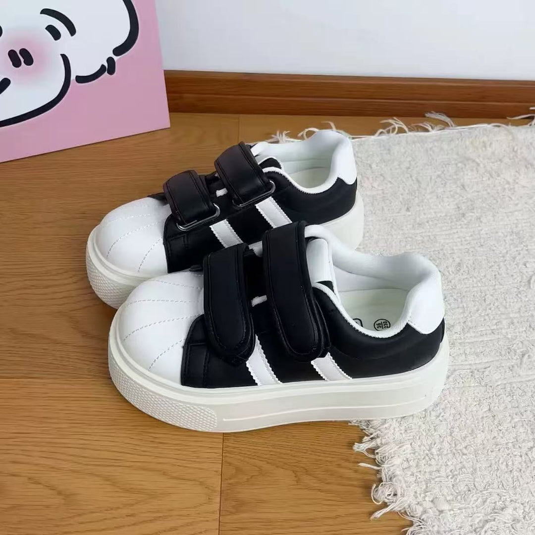 Women's everyday sneakers with practical Velcro closure and sporty design Mune Fashion