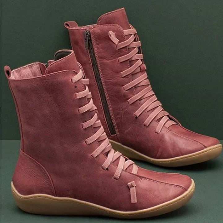 Ladies ankle-high lace-up boots with side zipper, elastic laces and flexible rubber sole Mune Fashion
