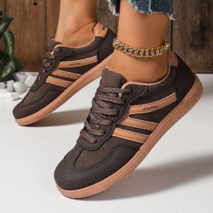 Women's Retro Sneaker with rubber sole, lightweight textile lining and comfort insole Mune Fashion
