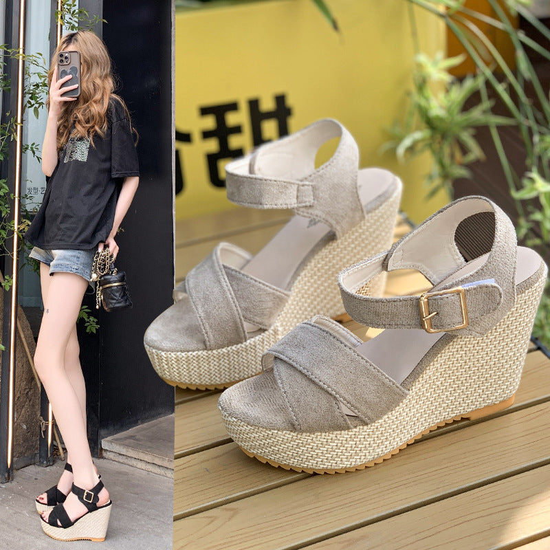 Women's espadrille wedge sandal with crossed suede straps and adjustable buckle tab Mune Fashion