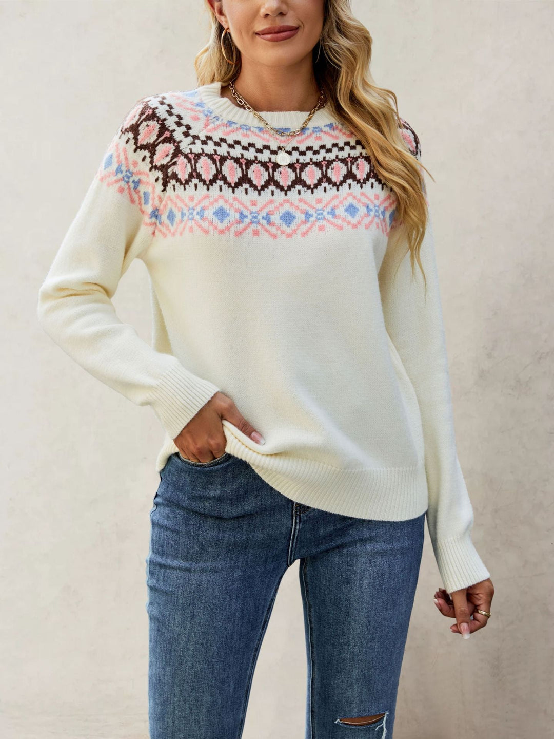 Women's Nordic Pattern Pullover with Round Neck and Casual Cut Mune