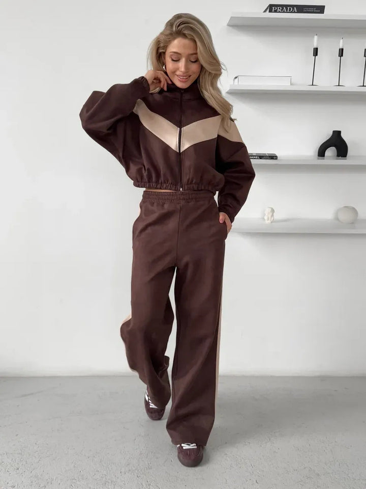 Women's cropped zip jacket and wide track pants with contrasting side stripe Mune Fashion