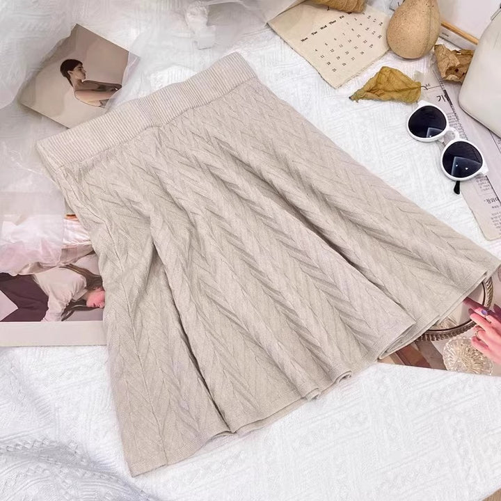Women Pleated Knitted Skirt with Cable Pattern Mune Fashion