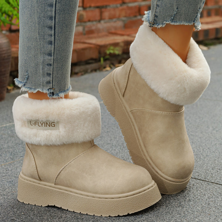 Women’s Warm Short Boots with Cozy Fur Cuff and Light Platform Sole Mune Fashion