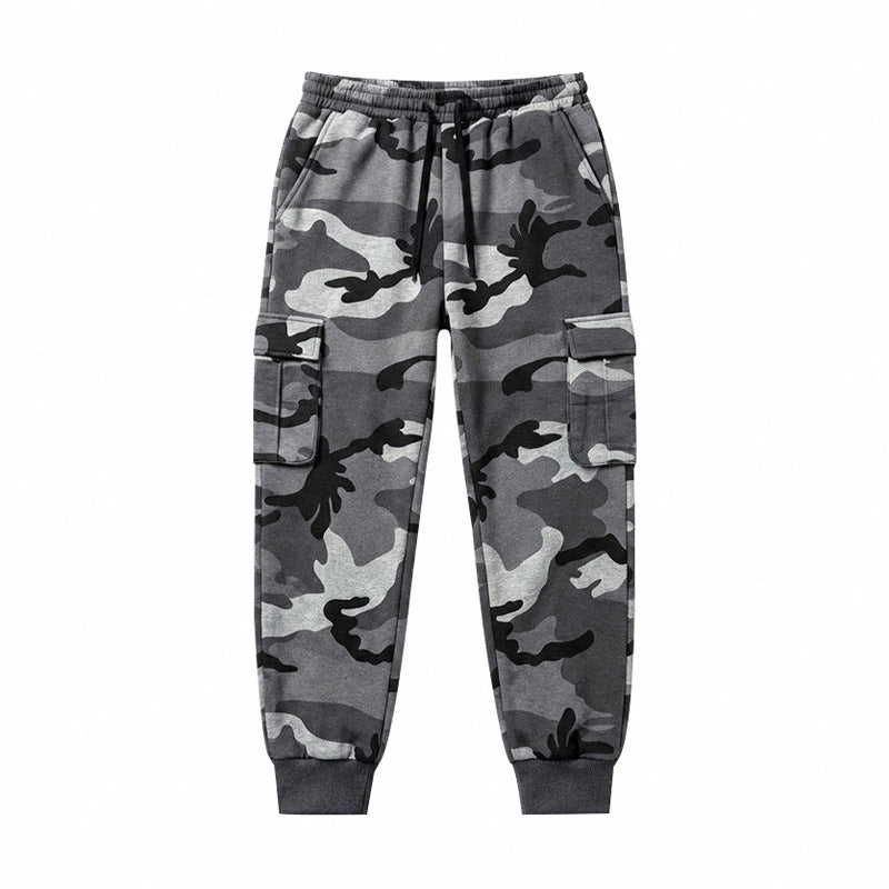 Men's cargo pants in jogger style with elastic waistband, drawstring, and multiple pockets Mune Fashion