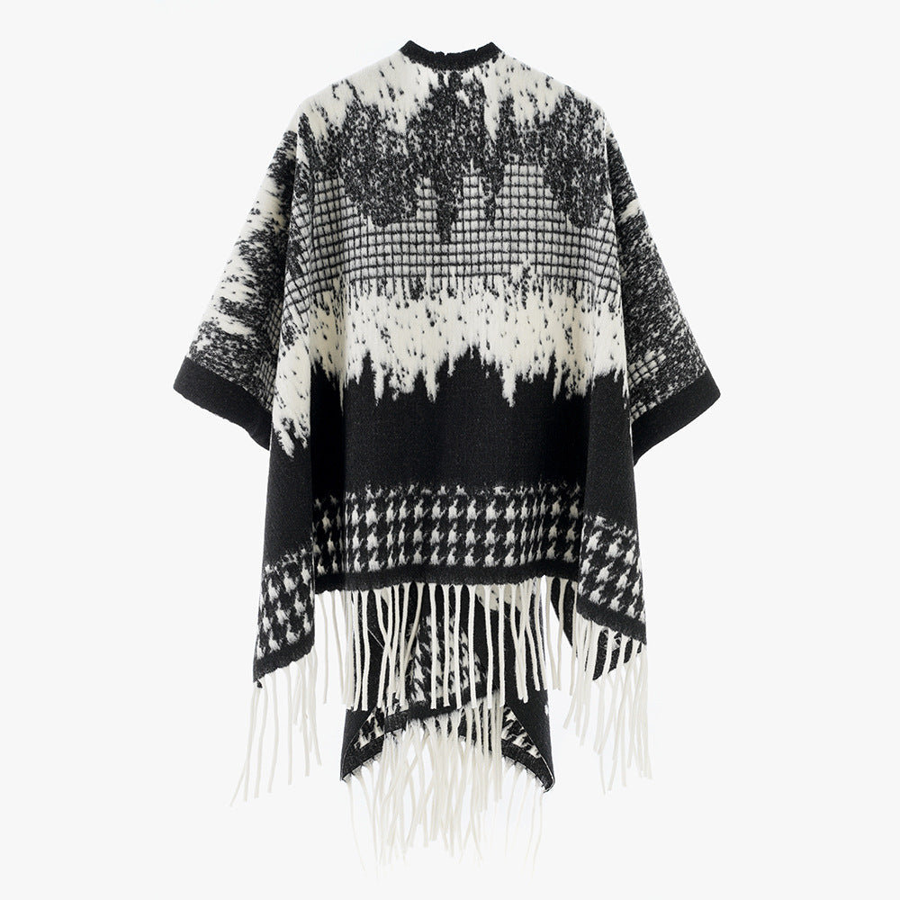 Women's Monochrome Jacquard Cape Poncho made of Wool Blend with Fringe and Oversize Fall Mune Fashion