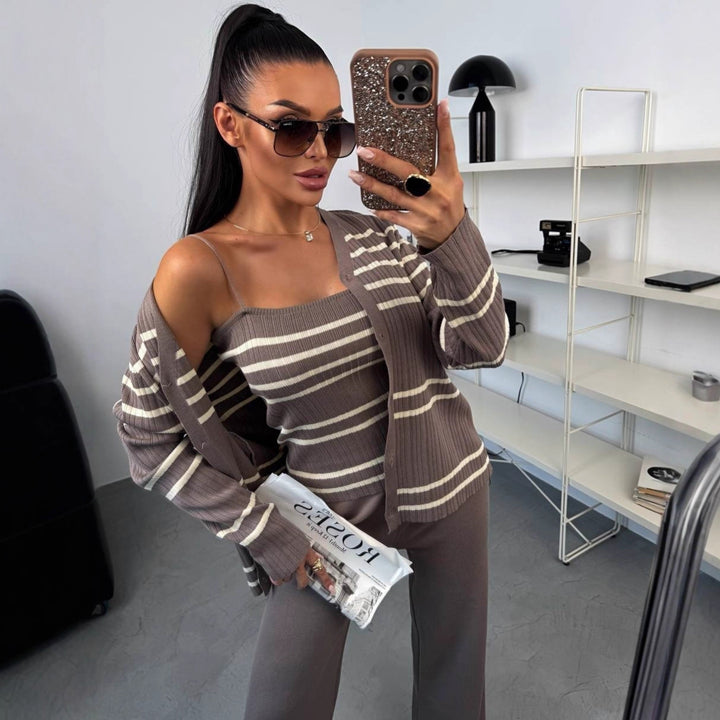 Women's Knit Loungewear Set made of fine ribbed with button cardigan, spaghetti top and wide jogger Mune Fashion