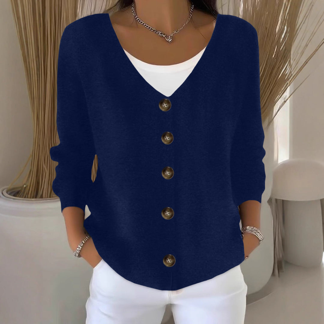Women Loose V-Neck Fine Knit Cardigan with Wooden Button Placket Mune Fashion