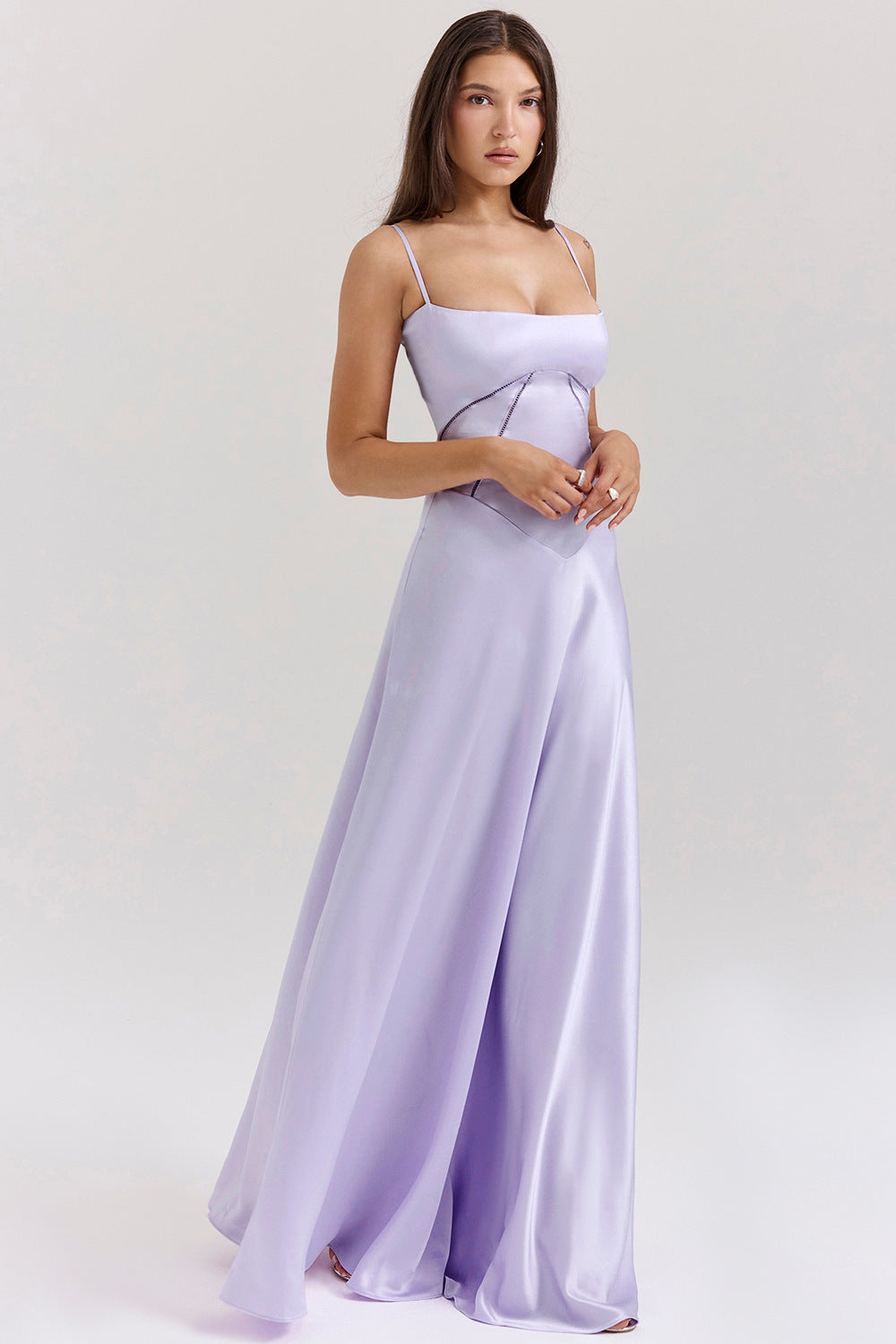 Ladies Elegant Evening Dress with Tailored Cut and Flowy Skirt Mune Fashion