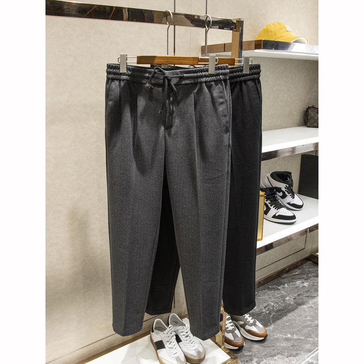 Men's Elegant Jogging Pants in Tapered Cut with Pleats and Drawstring Mune Fashion
