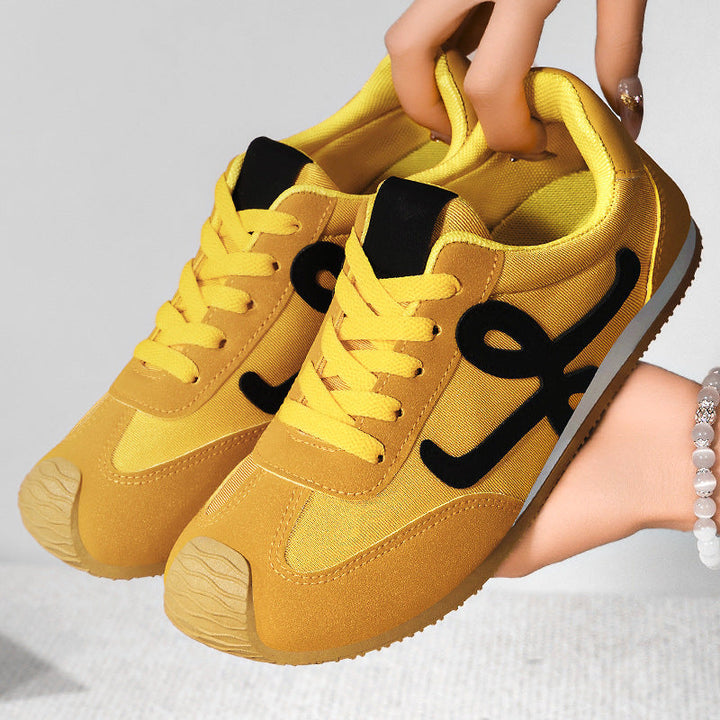 Ladies Sporty Sneakers with Soft Upper Material and Comfortable Sole Mune Fashion