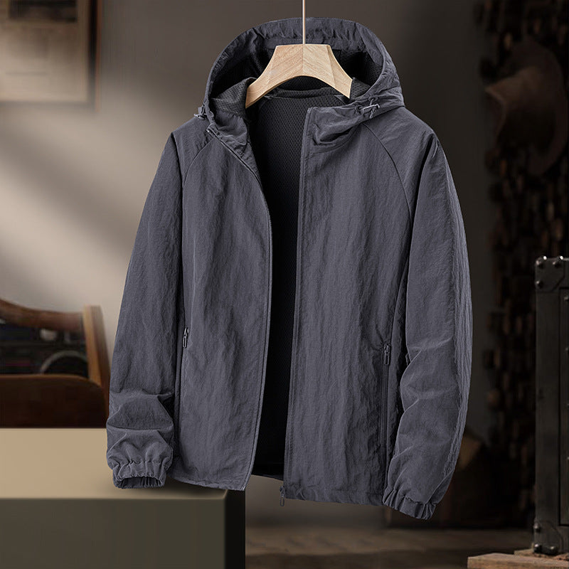 Men's Ultralight Hooded Windbreaker with Mesh Lining and Water-Repellent Exterior Mune Fashion