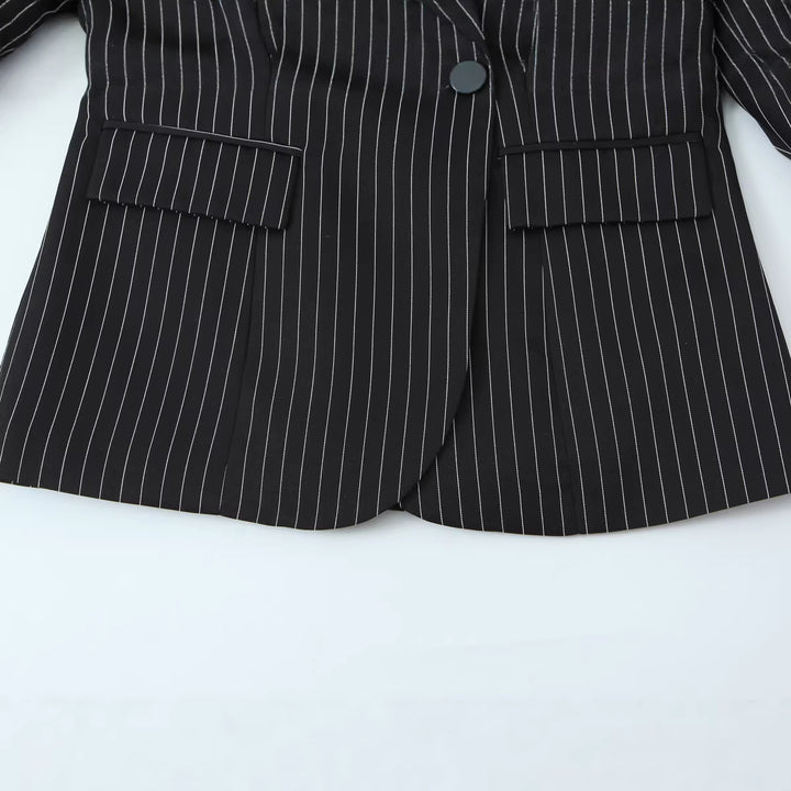 Women Double-Breasted Oversize Blazer with Distinctive Shoulder Pads and Pinstripes Mune Fashion