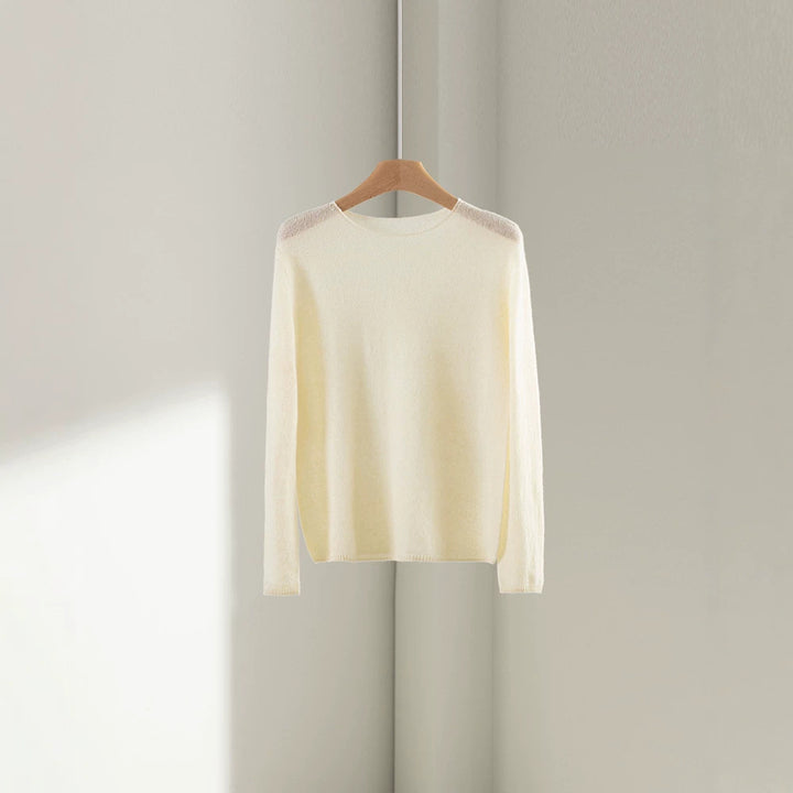 Women's fine round neck sweater made of soft fine knit with straight cut Mune Fashion