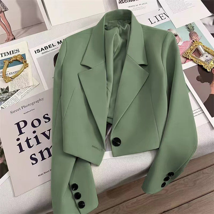 Women nan short tailored blazer with distinctive lapel and one-button closure Mune Fashion