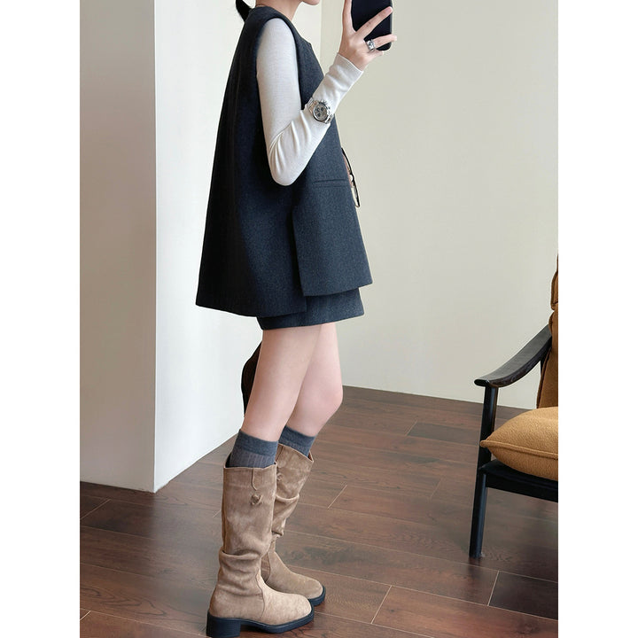 Women Elegant Vest made of fine fabric Mune Fashion