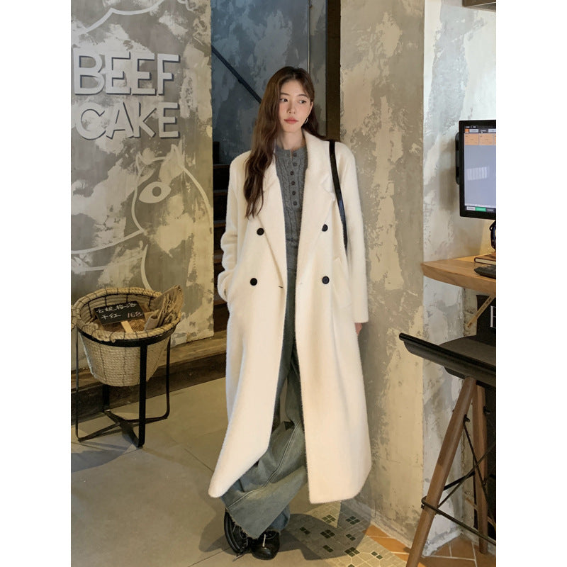 Women's Maxi-Length Teddy Coat in Oversized Cut with Lapel Collar Mune Fashion
