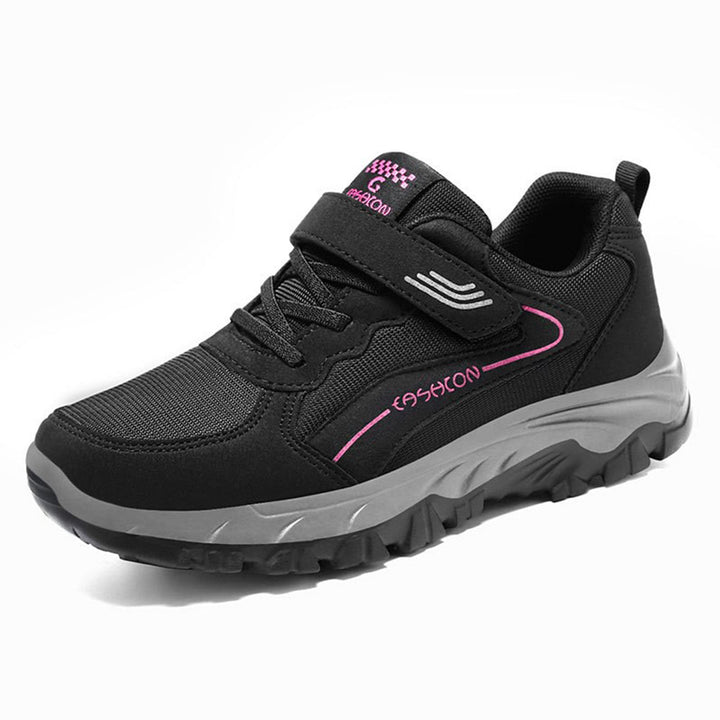 Ladies nan robust Trailwalking sneaker with Velcro closure, padded heel support and shock-absorbing profile sole Mune Fashion