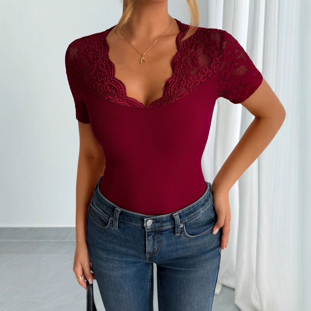 Ladies' fitted short-sleeve top with lace trim and V-neck Mune Fashion