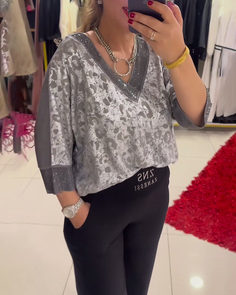 Women's shimmering Jacquard blouse shirt with V yoke in jewelry look and three-quarter sleeves Mune Fashion