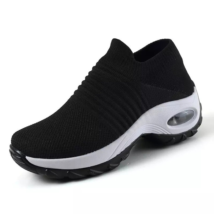 Ladies Slip-On Knit Sneakers with sock-like shaft and air-cushioned platform sole Mune Fashion