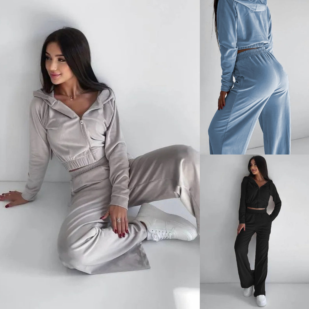 Women's short cut thermo fleece set with half front zipper and high comfort waistband Mune Fashion
