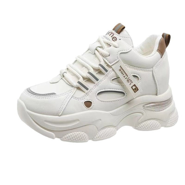 Women's sporty sneakers with airy mesh surface and sturdy sole Mune Fashion