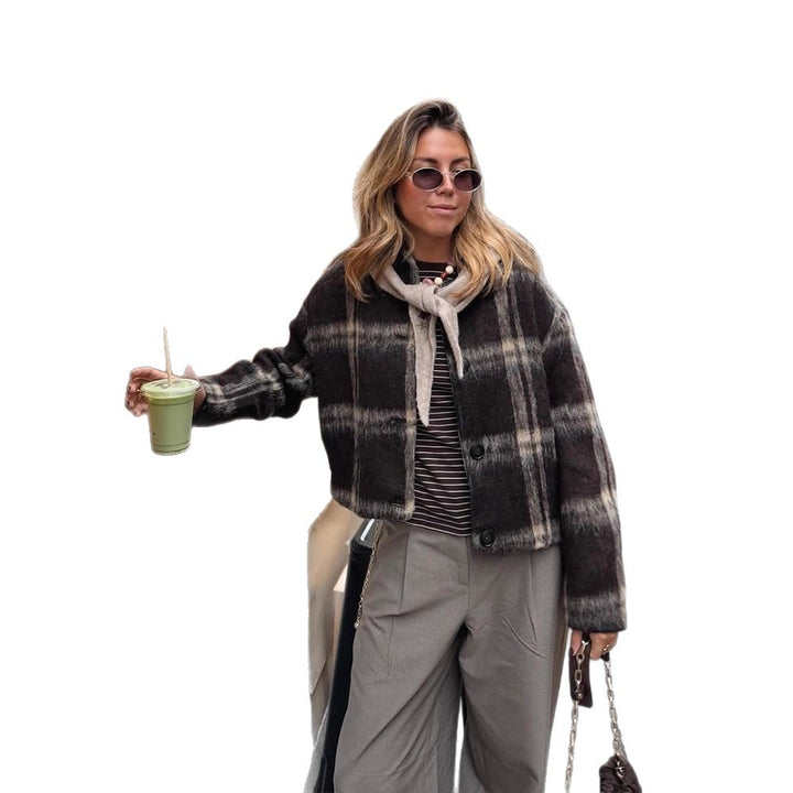 Women's short checkered bouclé jacket with boxy silhouette and button placket Mune Fashion