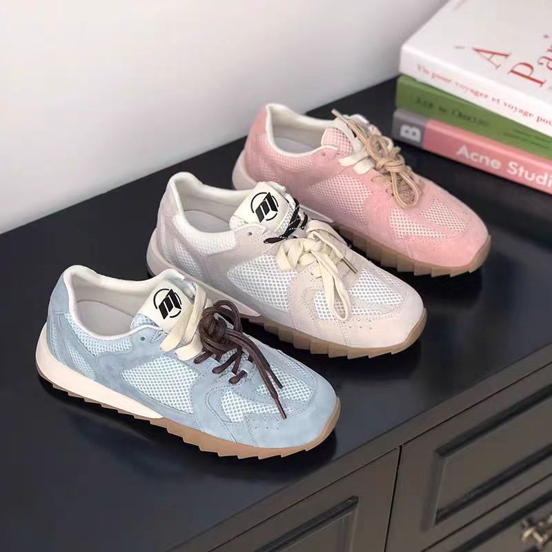 Women's Sporty Sneakers with breathable mesh upper and non-slip outsole Mune Fashion