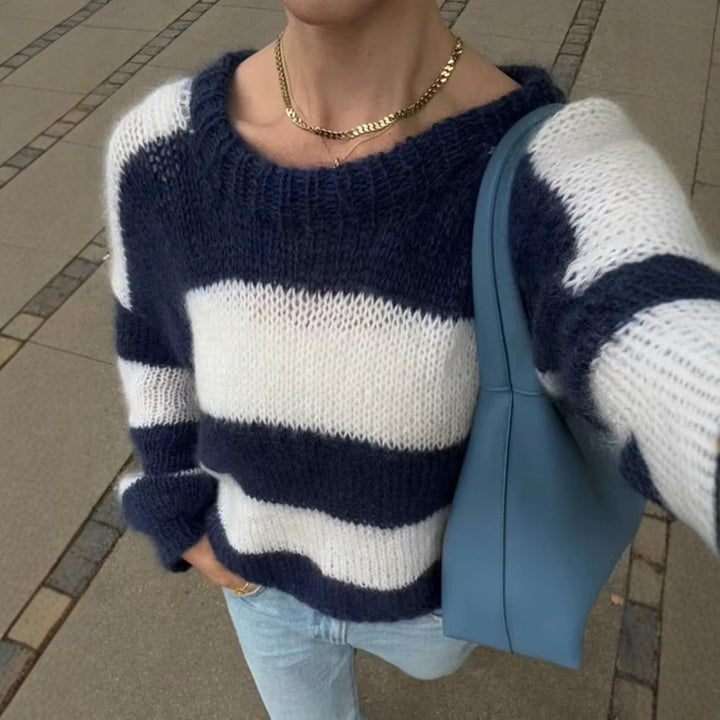 Women’s oversized knitted sweater with wide block stripes and round neck Mune Fashion