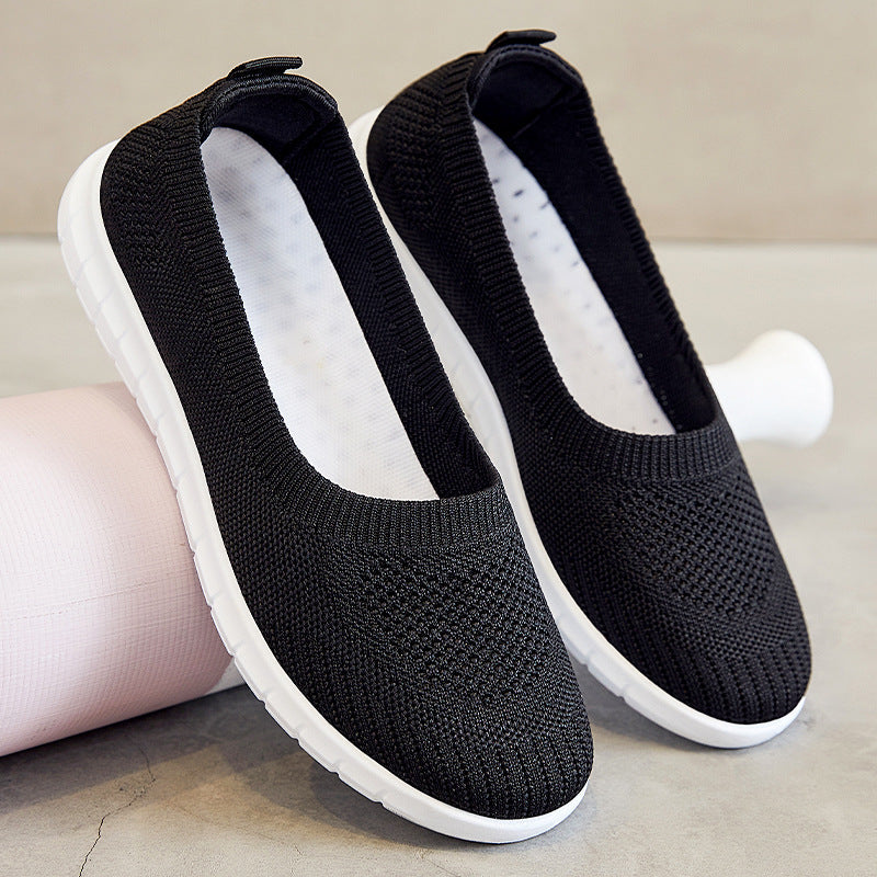Women Comfortable Slip-On Sneakers made of Breathable Material Mune Fashion