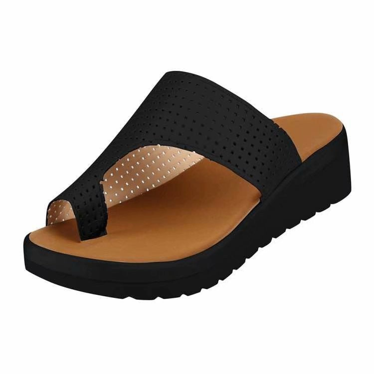 Ladies casual toe post slippers with perforated soft upper material and cushioned wedge sole Mune Fashion