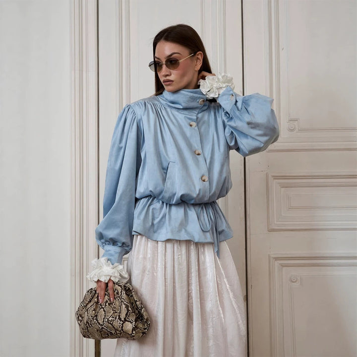 Women's short jacket with voluminous sleeves, drawstring waistband, and stand-up collar Mune Fashion