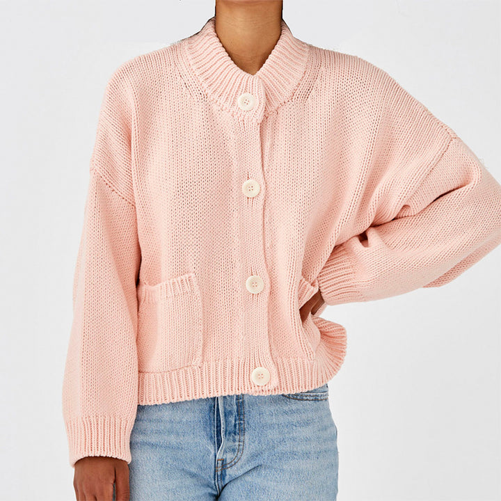 Women's Short Boxy Cardigan made of chunky knit with high button placket and side pockets Mune Fashion