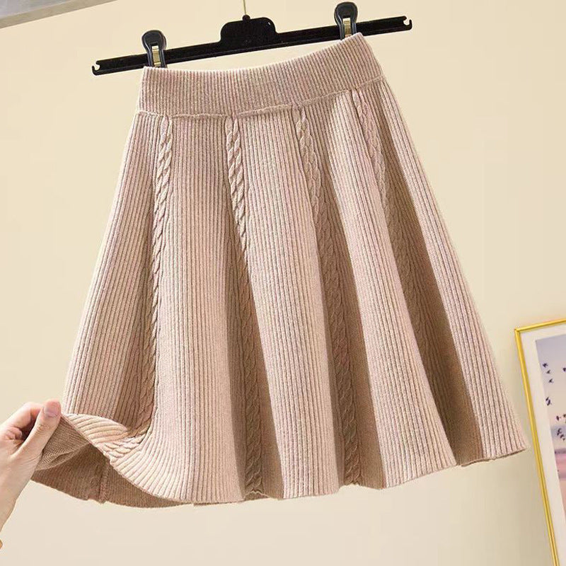 Ladies' calf-length knitted skirt with cable pattern Mune Fashion