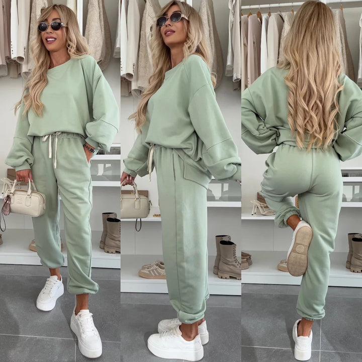Women Oversized Loungewear Set made of soft brushed sweat with drawstring joggers and relaxed pullover Mune Fashion