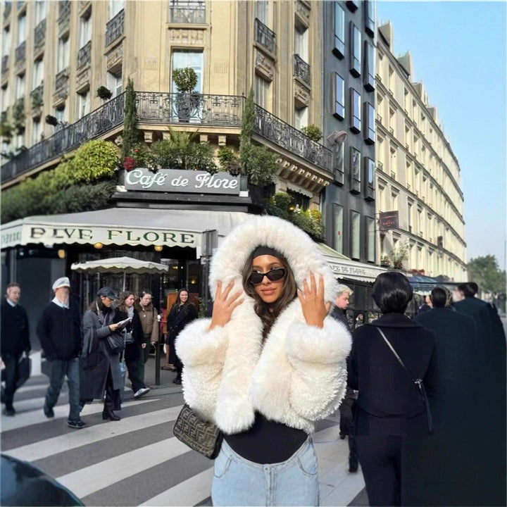 Women's short bolero made of luxurious high-pile faux fur with XXL shawl collar Mune Fashion