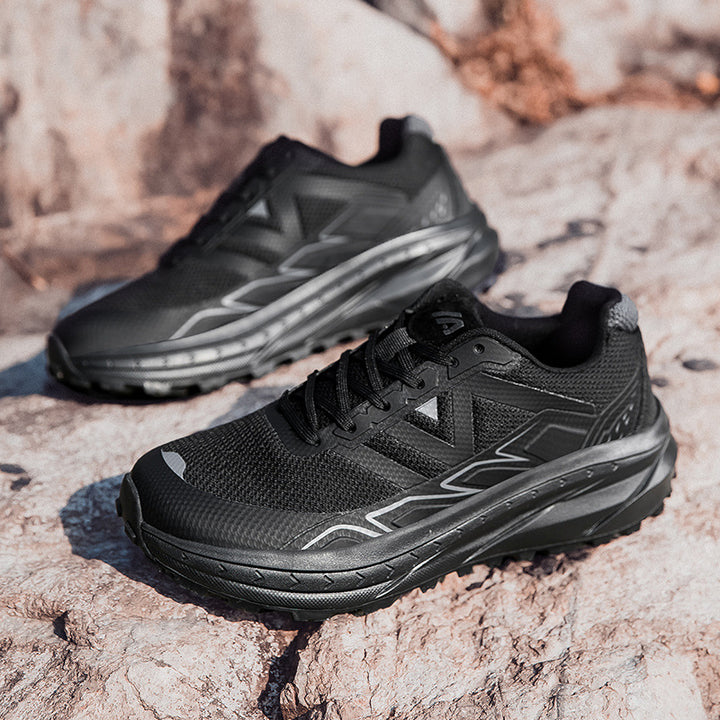 Ladies' cushioning comfort trail runners with extra-wide midsole and profiled grip Mune Fashion