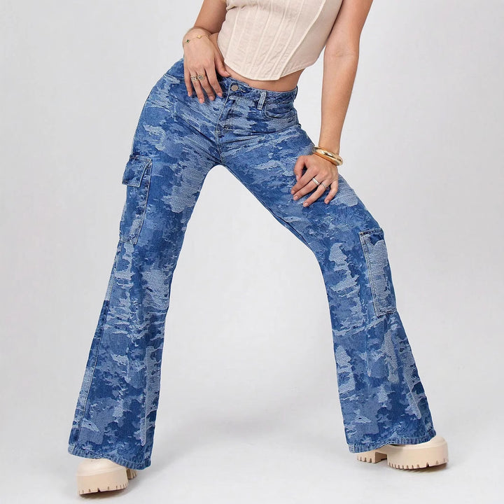 Ladies Cargo-Flared-Jeans with Camouflage Wash Mune Fashion