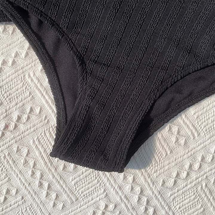 Women's Crop-Top Bikini Set with sporty cut Mune Fashion