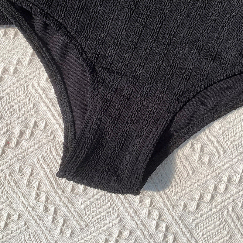 Women's Crop-Top Bikini Set with sporty cut Mune Fashion