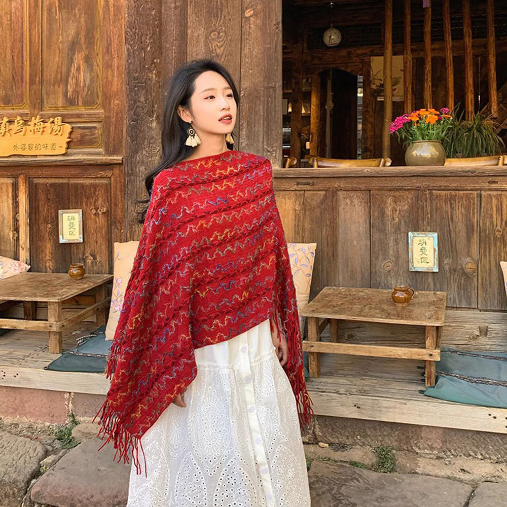 Women's Knitted V-Neck Poncho with Fringe and Structured Jacquard Mune Fashion