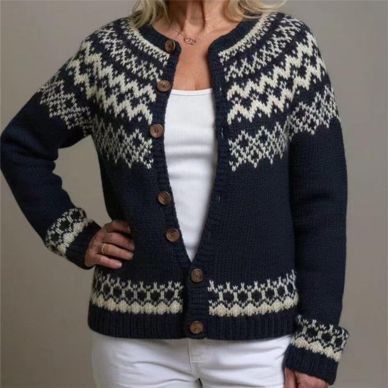 Women's patterned cardigan with round yoke, wooden buttons, and welt pockets Mune Fashion