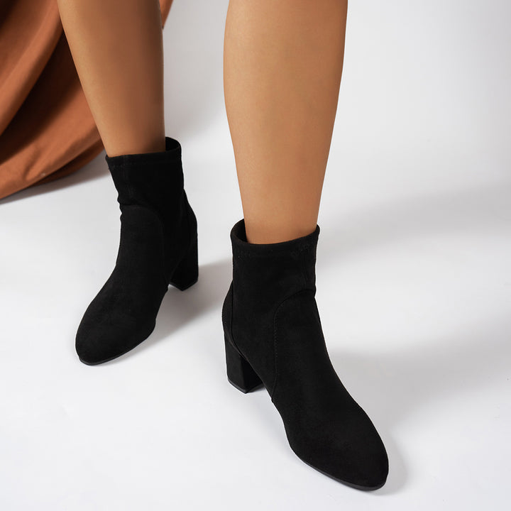 Women Elegant Ankle Boots Made of Suede Mune Fashion