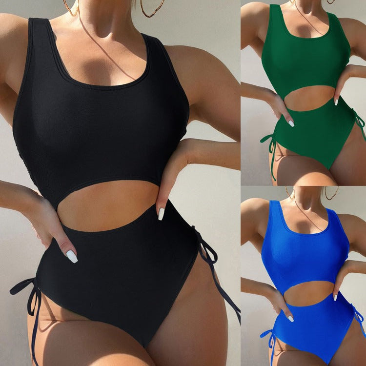 Women's one-piece swimsuit with side cut-out details Mune Fashion