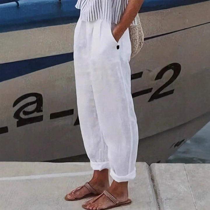 Women’s lightweight and airy linen pants with elastic waistband and side pockets Mune Fashion